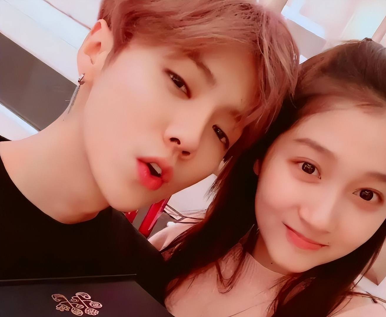 爆料内娱男星关晓彤和向涵之还是太体面了pg电子试玩平台关系藏不住了！司晓迪(图10)