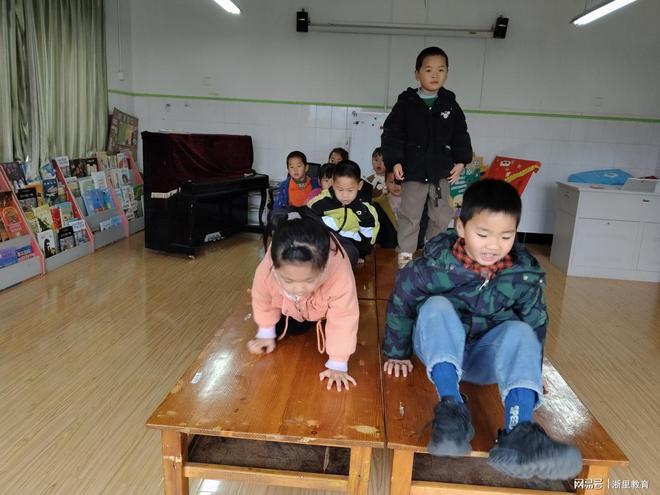 市浣东街道五一幼儿园桌子嗨翻天体育活动pg模拟器试玩小桌子 大妙处——诸暨