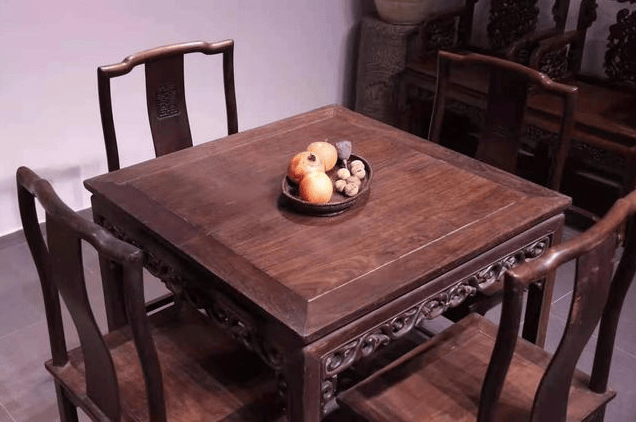 技巧_餐桌_用餐_装饰pg电子网站餐厅陈设(图3)